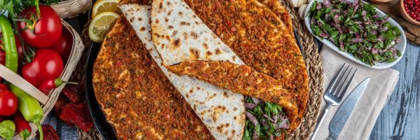 200402101927-18-best-turkish-foods-lahmacun